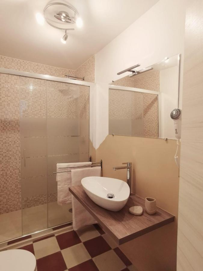 Anna 1924 Bed & Breakfast Галяно дел Капо Екстериор снимка