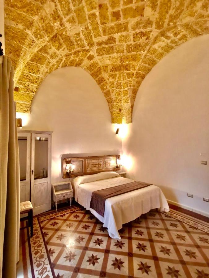 Anna 1924 Bed & Breakfast Галяно дел Капо Екстериор снимка